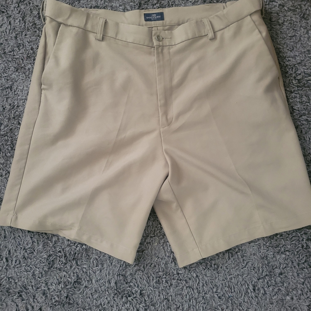 Classic Tan Men's Shorts